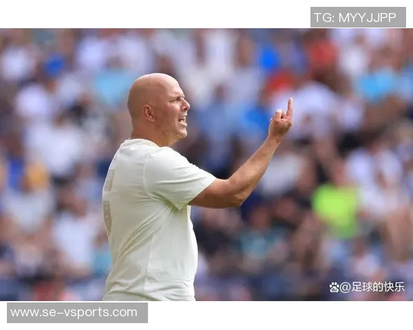 小西蒙尼的英勇表现:安菲尔德的“跑步战术”背后 小西蒙尼的英勇表现:安菲尔德的“跑步战术”背后