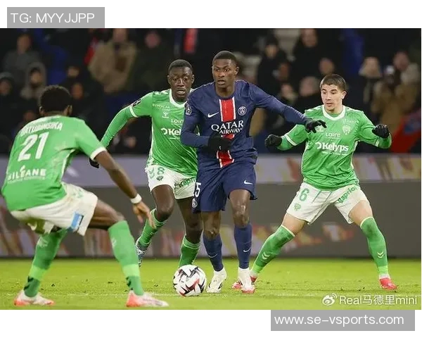 曼城与皇马虎视眈眈,利物浦誓言力保索博,续约加薪成焦点 曼城与皇马虎视眈眈,利物浦誓言力保索博,续约加薪成焦点