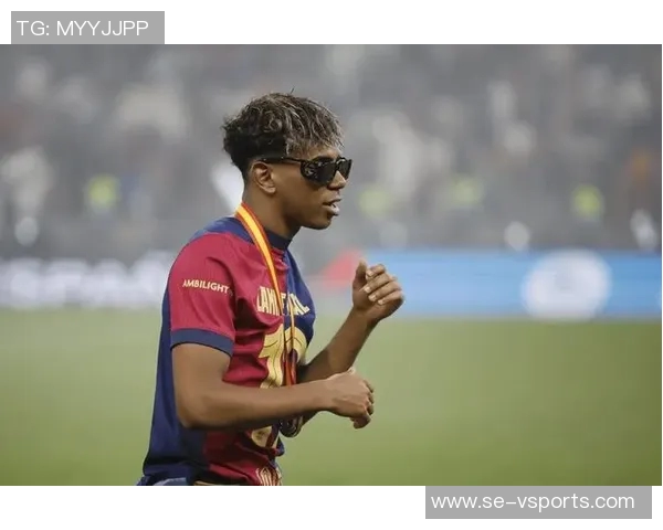 战巴萨独造3球,福布斯:梦想成真,很高兴能打出这样的表现 战巴萨独造3球,福布斯:梦想成真,很高兴能打出这样的表现